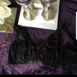 New Victoria’s Secret 36DDD Lace Demi bra